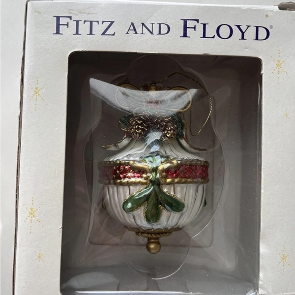 Fitz And Floyd Glass Round Motif Ornament New In Box - Picture 2 of 5